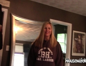 content/sportin_a_hoodie/4.jpg